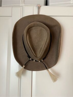 Classic Minnetonka suede rancher hat